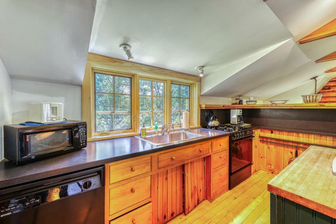 2 Bed 2 Bath Vacation Home In Charlotte Екстериор снимка