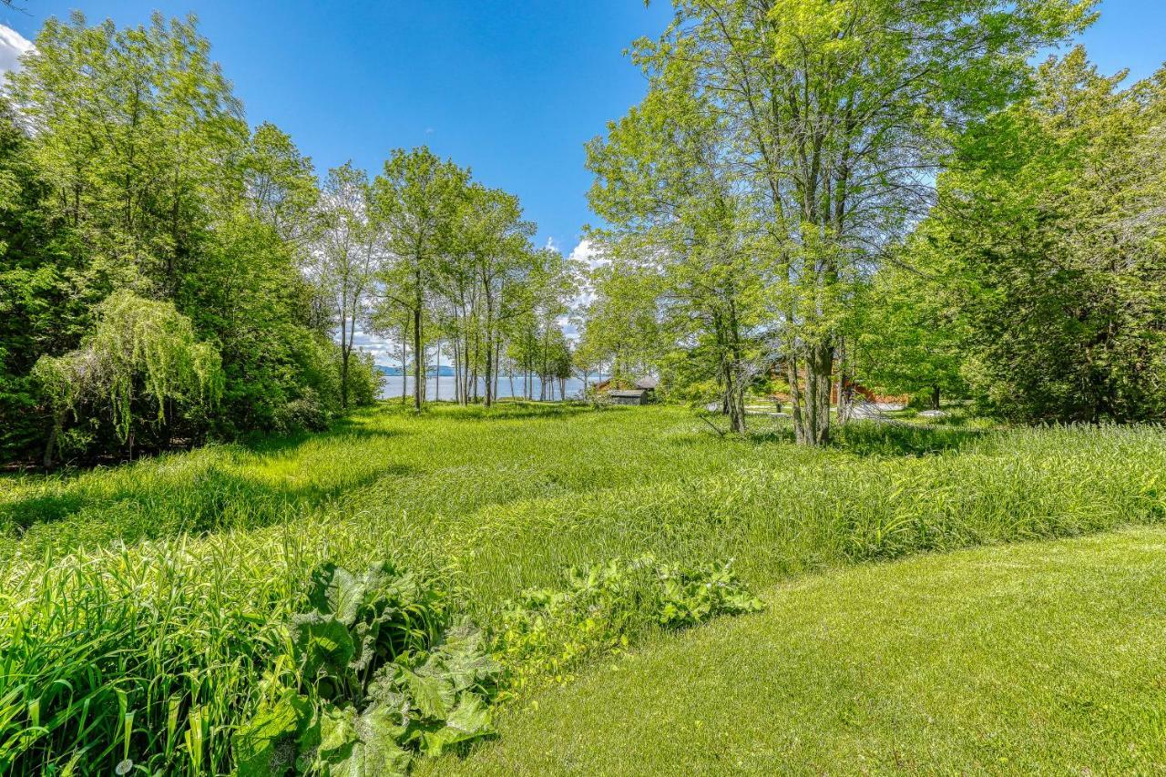 2 Bed 2 Bath Vacation Home In Charlotte Екстериор снимка
